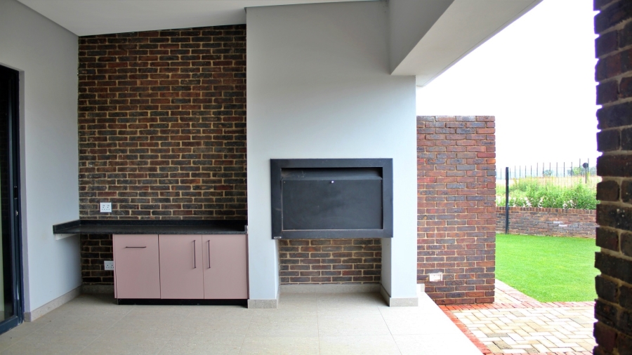 3 Bedroom Property for Sale in Helderzicht Eco Estate North West